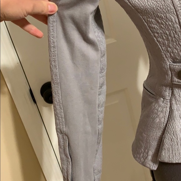 BCBG Peplum Jacquard Jacket Grey XS - Picture 5 of 5